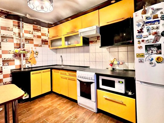 Продам 3 кімнатну квартиру вул. Жабинського! Чернігів