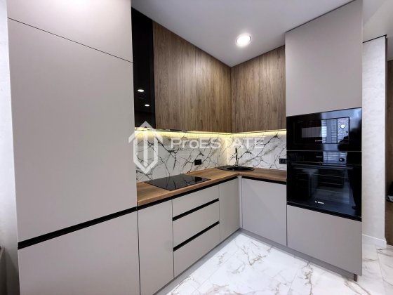 ЖК Варшавський 3 однокімнатна з ремонтом Київ