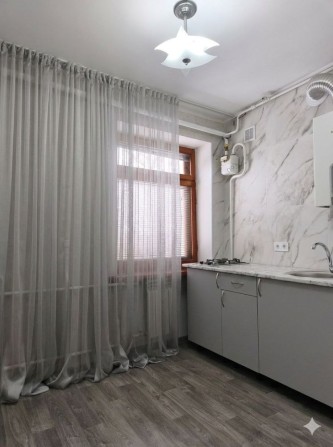 Затишна та світла квартира у хорошому районі Замостя - фото 1