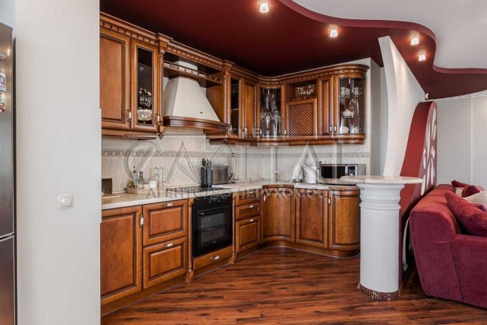 Продаж / Квартира / вул. Верховинна / Житомирська, Святошино / Київ - фото 1