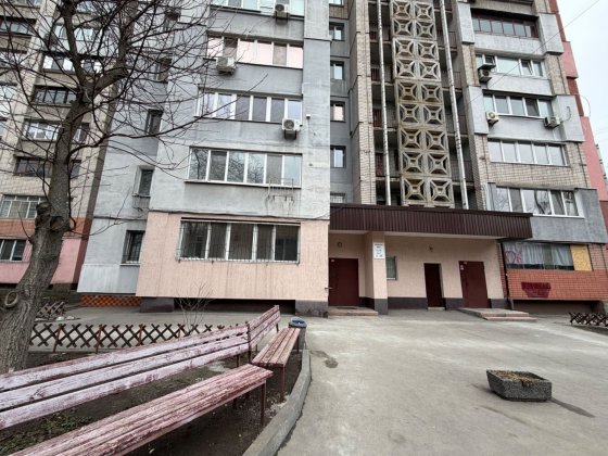 Продам 3к квартиру ул. Запорожское шоссе 40 (ж/м Тополь 1) Днепр