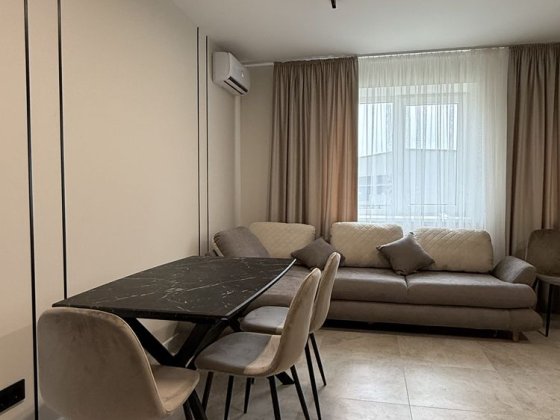 Продаж 2 кімнатної жк West Towers Ужгород