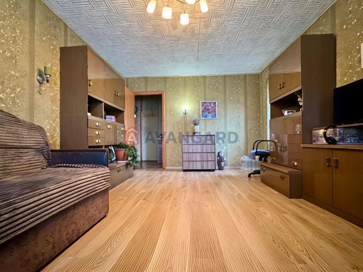 Продам 2 кімнатну квартиру на ж.м. Червоний Камінь,  Газ! - фото 1