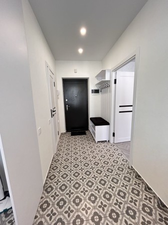 Продам квартиру з класним ремонтом! Новобудова. Стан: заходь і живи. - фото 1