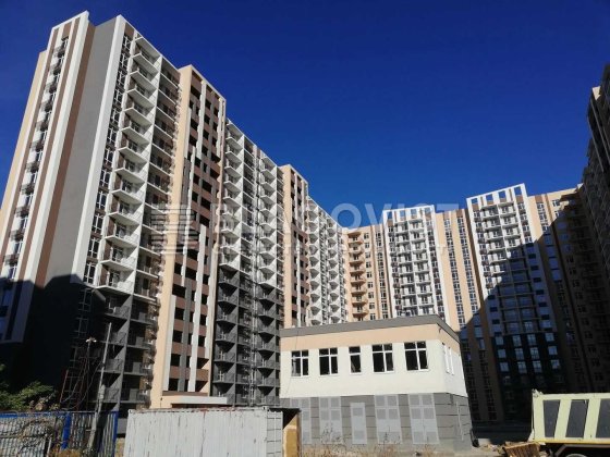 Продаж  2к. квартири Заболотного Академіка 148в,ЖК Кришталеві Джерела