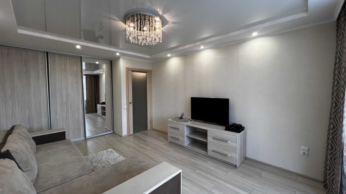 Продаж 1к квартири! Квартира з ремонтом, меблями! Газове опалення - фото 1