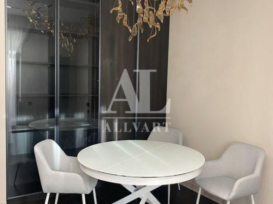 Продаж 2кім квартири 79м2, з дизнайнерським ремонтом на Антоновича 103