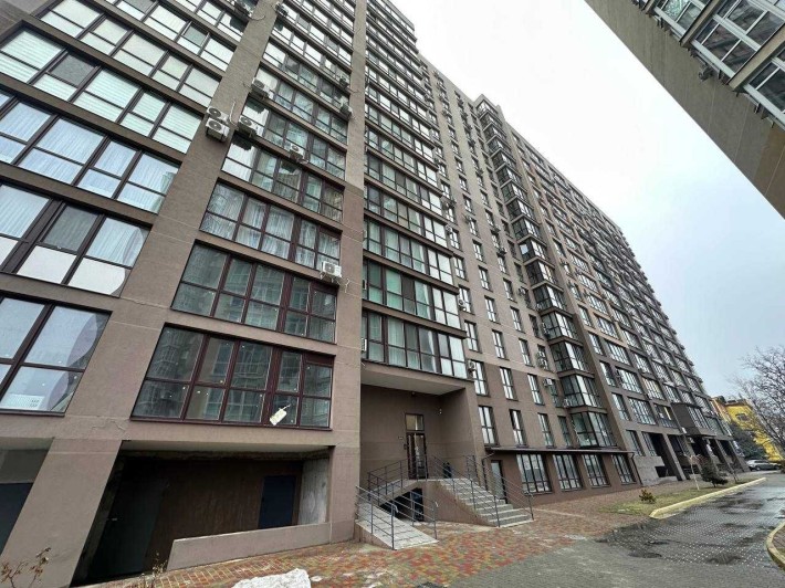 Продам видовую 2к студию в ЖК Бест Хаус. Набережная, Победа! - фото 1