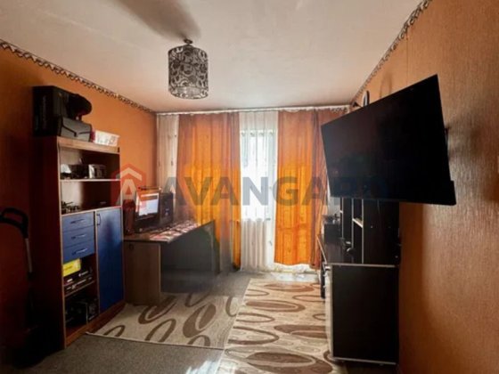 Продам квартиру 1комнатную на победе 6 Дніпро