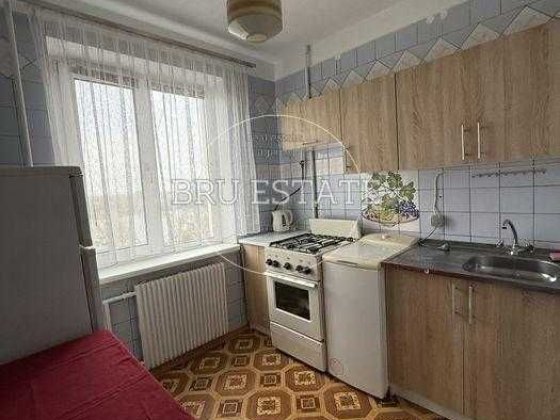 Продам 2 к вул.Прирічна 19 м.Героїв Дніпра Київ