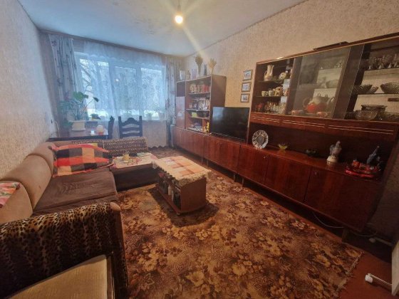 3 кімнатна квартира на вул. Льотна Чернігів