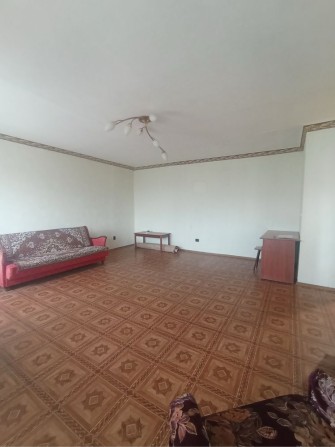 Продам большую 1 комн. квартиру - фото 1