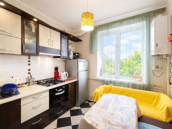 Продам 2х сталинка, Нагорка, автономка. Дніпро