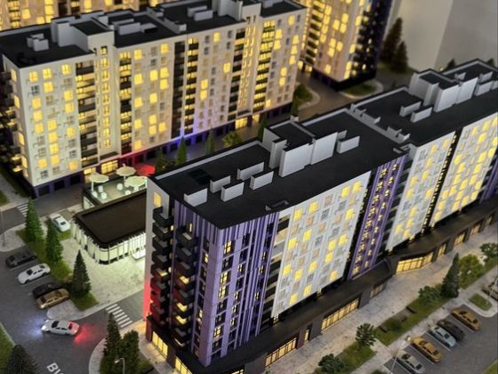 Велика однокімнатна з автономним опаленням Черкассы