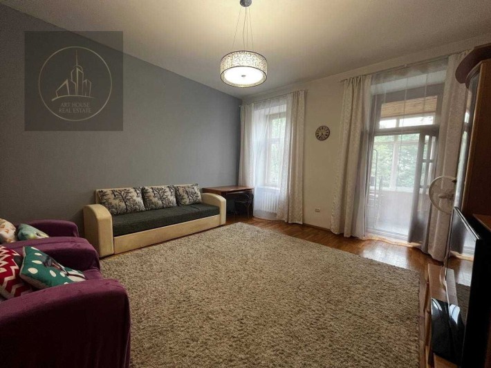 Царська квартира 75 м² у серці Києва — тиша двору на Саксаганського! - фото 1