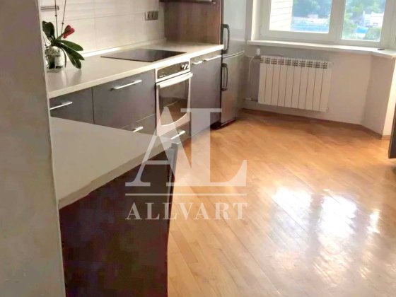 3кім, 103мкв, 2паркмісця Сім’ї Прахових(Гайдара) 27, Голосіївський Киев