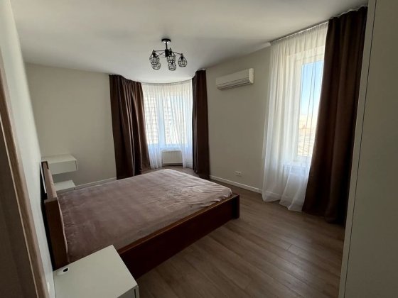 ЖК Південна Брама 90 м2 3 окремі кімнати  Осокорки Дніпровська наб New Київ