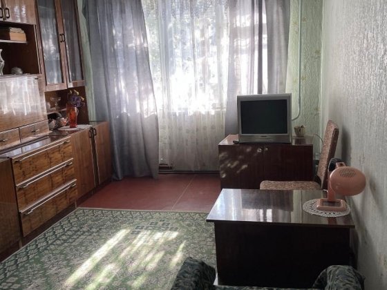 Продам 3-кімнатну квартиру по вул. Захисників України! Чернігів