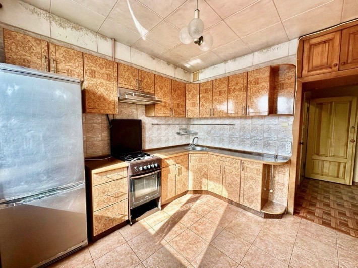 Продам 3-к квартиру ,пр. Героев, 19 .Без Комиссии + Сертификат - фото 1