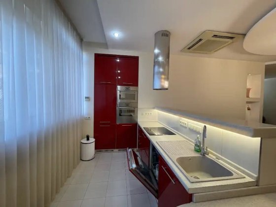 Продам 4х кім квартиру Днепр