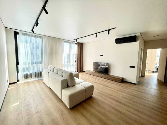 2-кім Зарічна, 6 корп. 5, Славутич 2.0, Дарницький р-н, ст.м Славутич Київ