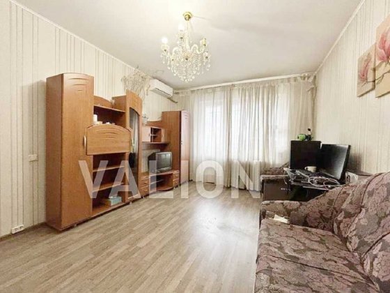 Продам 2к квартиру, Оболонь, вул. Прирічна 17-Г. Вигідна пропозиція!