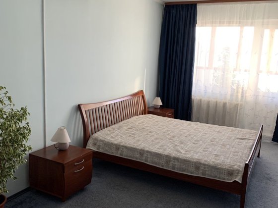 Хозяин Драгоманова12 Позняки АхматовойГригоренкоРевуцкогоПчилкы Без%