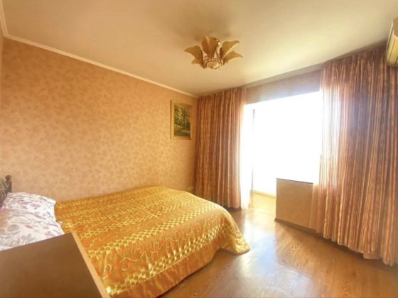 Продаж 3 кімнатної квартири, Осокорки, Позняки, Руденко Лариси, 3а