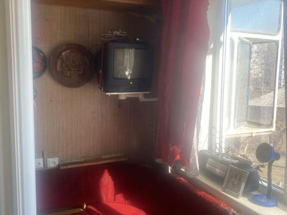 Продам світлу 2 метро Чернігівська Юність Киев