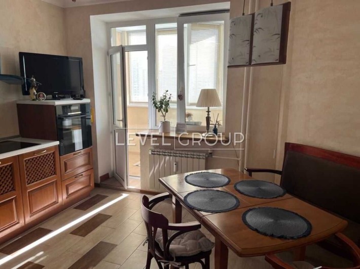 Продається 3-кімнатна квартира Бажана 16 - фото 1