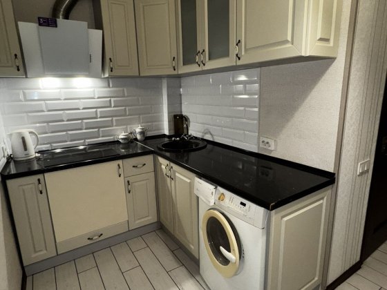 Полдажа 1 кім.квартири. вул. Лобачевського 7А,з ремонтом.