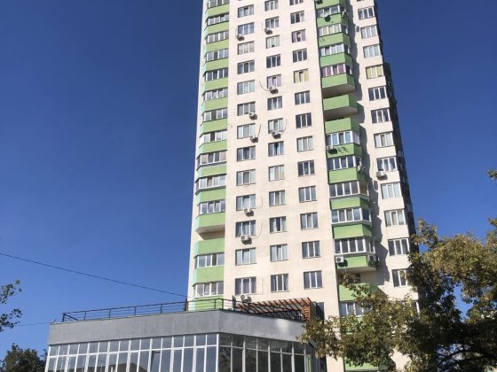 Продаж 2х кімн.квартири. пров.Лобачевського7 , Дарницька площа.