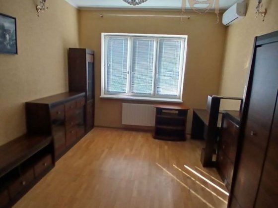 Продаж 1к квартири вул. Градинская 7