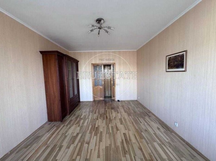 Продам 3к квартиру  на вул. Бережанська 16   Мінській  масив - фото 1