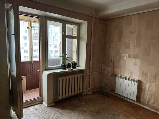ПРОДАЖ 1-к вул. Русанівська набережна, 8. Цегляний будинок. 5/9 пов.