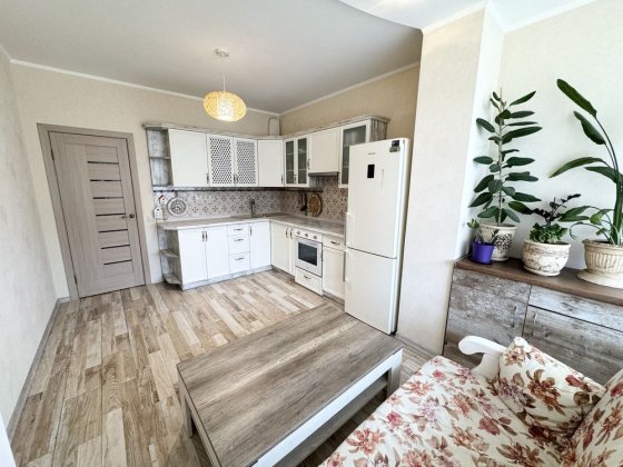 Без%. Продажа 3 к квартири, з ремонтом, вул. Петра  Григоренко, 1 б. Киев