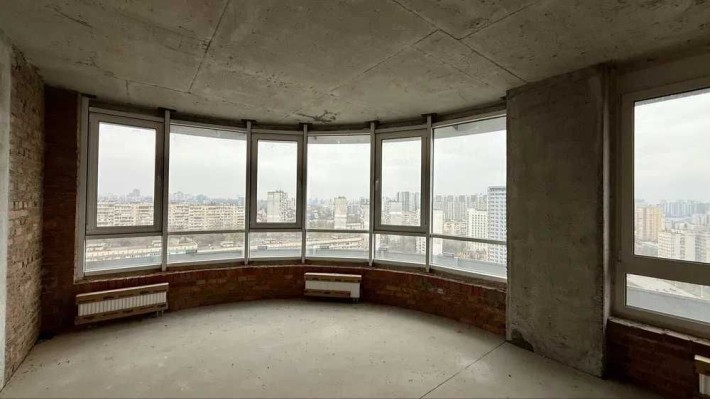 Видова трикімнатна квартира в ЖК White Lines - фото 1