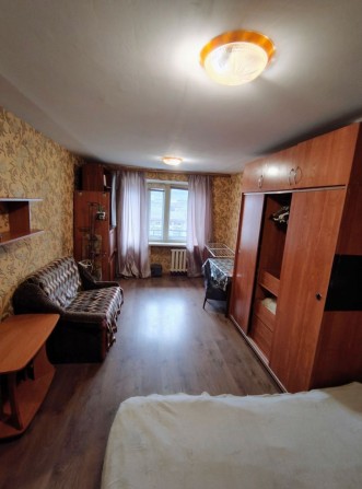 Продаж 1 кв  30,2 м.кв   Гаспринського  Дарницький   Нова  Дарниця - фото 1