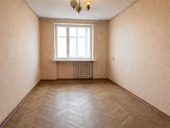 Продам простору 2-кімнатну квартиру, Голосіївський р-н, метро - 5 хв Киев
