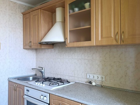 Без комісії. Червоної Калини (Маяковського) 72б, Троєщина, Деснянський Киев