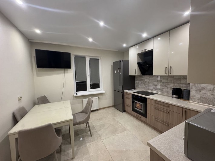 Продаж  нової сучасної  2-кім квартири Милославська - фото 1