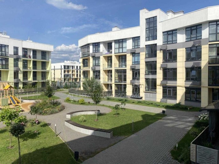 2к квартира 75м² у ЖК «Італійський квартал» з панорамними вікнами - фото 1