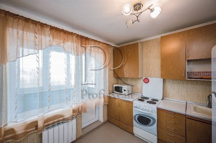 Продаж 2 кімн. квартири за адресою Глушкова 18/ Теремки/ Магелан - фото 1