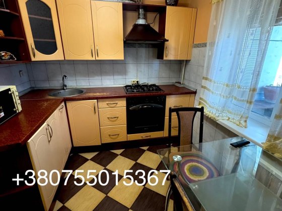 Продаж квартири Березняківська 22