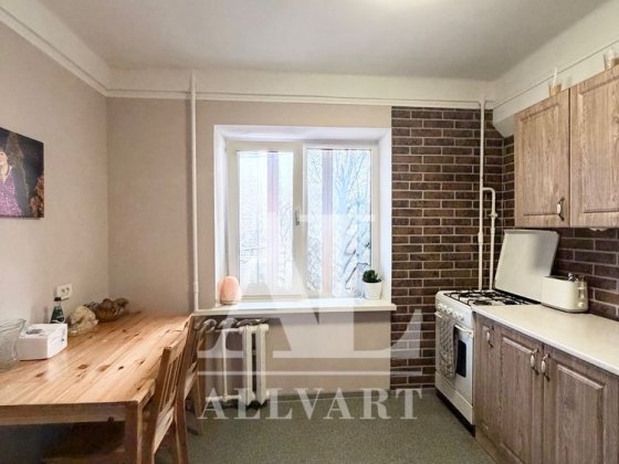Продаж 2 кім квартири Ореста Левицького 13,мето Лісова,Деснянський р-н