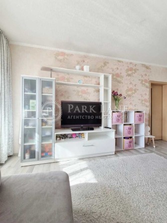 Продаж 3к Градинська 6а , Деснянський р-н , Троещина - фото 1