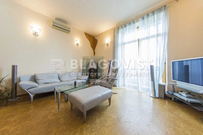 Продаж квартири в центрі, Хрещатик 25, Печерськ, сталінка - фото 1