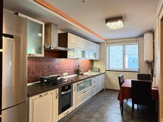 Простора квартира в центрі Черкассы