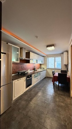 Простора квартира в центрі - фото 1