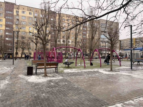 Продам 2-ком Победа/Набережная Дніпро